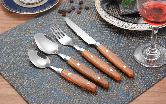 Gimex Wood Nature Line Cutlery Set 16 Pezzi. 1 Gimex Wood Nature Line Cutlery Set 16 Pezzi.