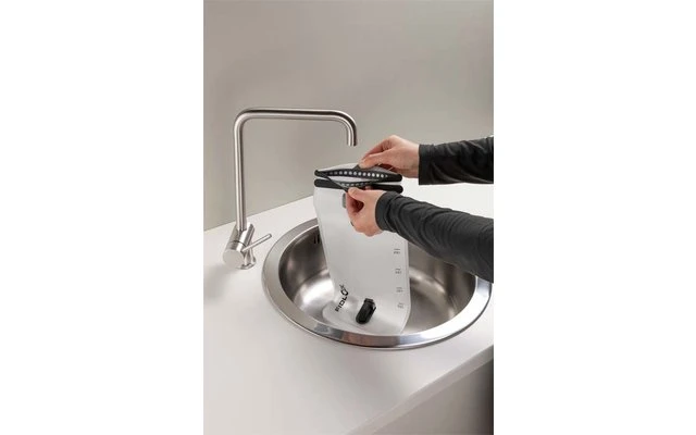 Fidlock Vescica Di Idratazione Ermetica Vescica Di Idratazione Magnetica Autosigillante Da 2,5 Litri 7 Fidlock Vescica Di Idratazione Ermetica Vescica Di Idratazione Magnetica Autosigillante Da 2,5 Litri - immagine 7